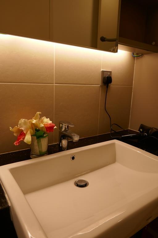 Signature Residence@Desa Sri Hartamas Куала Лумпур Екстериор снимка